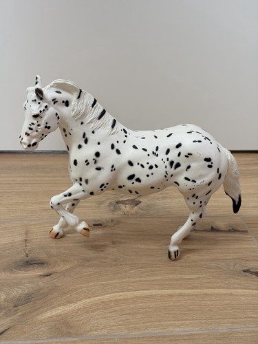 Breyer traditional 750 hank - traditional, #750